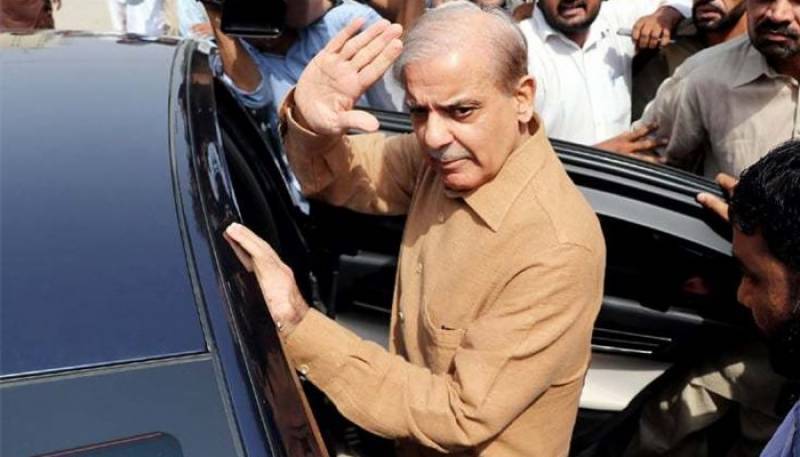 Shahbaz leaves for London to bring back Kulsoom's body