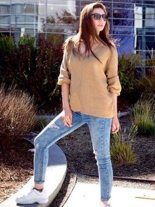 Mahira Khan visits Facebook, Google headquarters in California