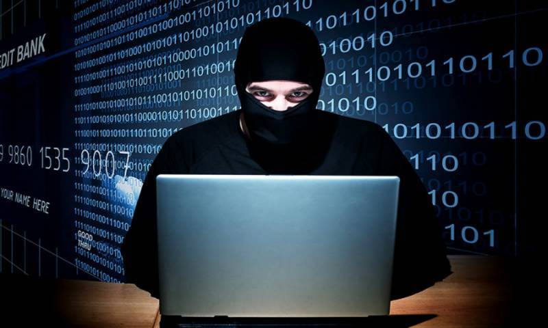 Data of almost all Pakistani banks’ stolen in recent cyber attack: FIA cybercrime head