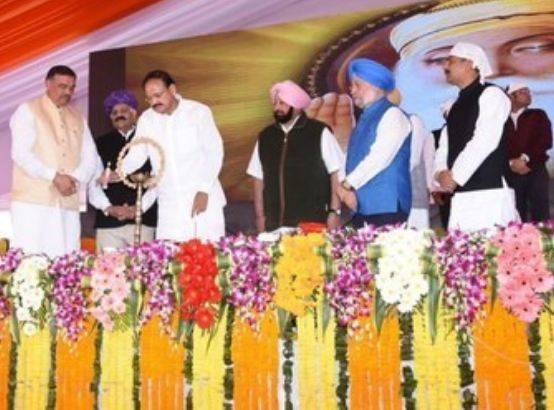 India's vice-president lays foundation stone for Kartarpur corridor