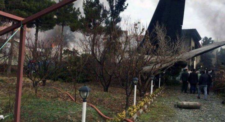 At least 15 dead as Iranian air force cargo plane crashes near Tehran