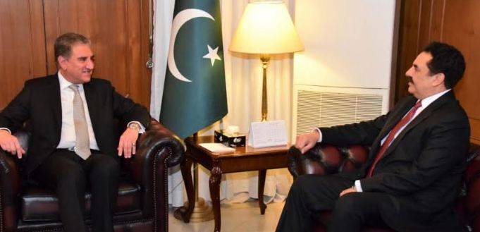 Raheel Sharif calls on Sadiq Sanjrani, Shah Mahmood Qureshi