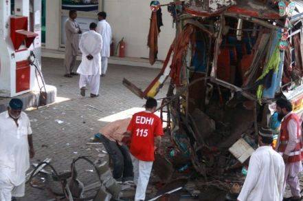 Explosion at Karachi CNG station leaves 2 dead, 3 injured