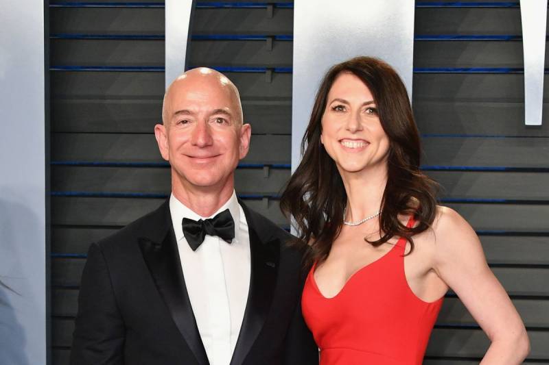 Jeff Bezos to keep 75% of couple's Amazon stock after divorce from ...