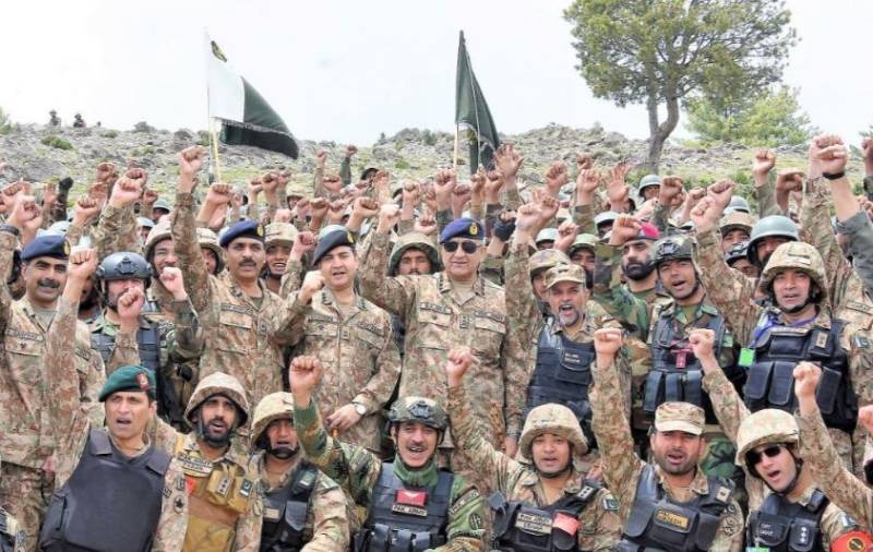 COAS Bajwa visits troops on forward posts in North Waziristan