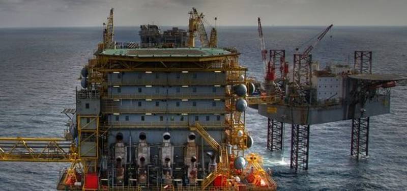 No oil, gas reserves found off Pakistan shore, confirms SA to PM