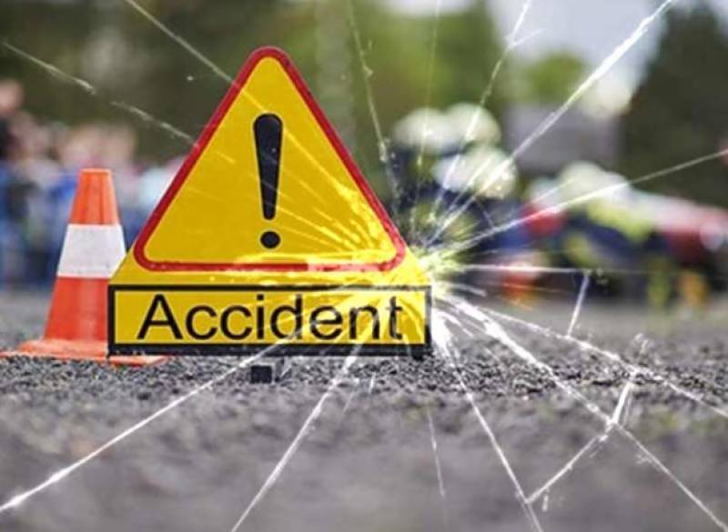 Five killed, more than 20 injured in Bhakkar road accident