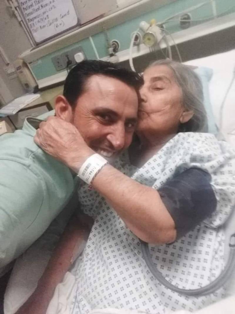 Younis Khan’s mother passes away