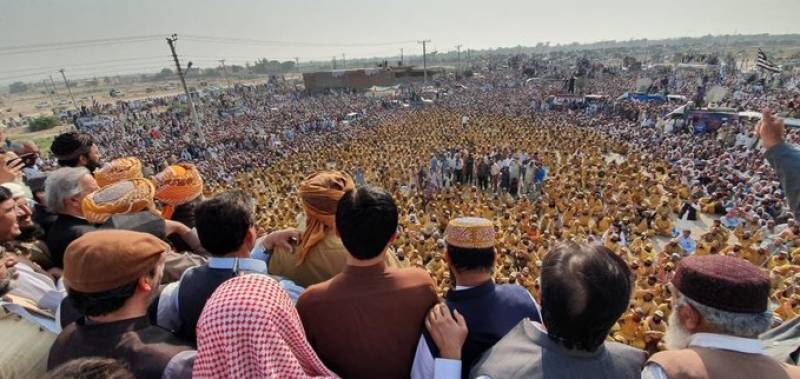 JUI-F’s ‘Azadi March’ caravan to move towards Rawalpindi from Lahore today