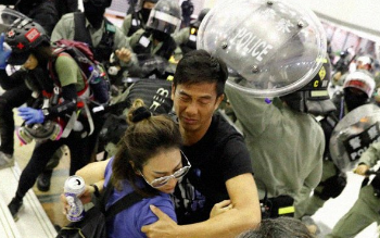 Several injured in Hong Kong anti-government protests