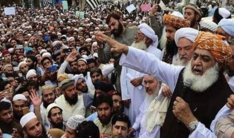 JUI-F's 'Azadi March' continues in Islamabad 