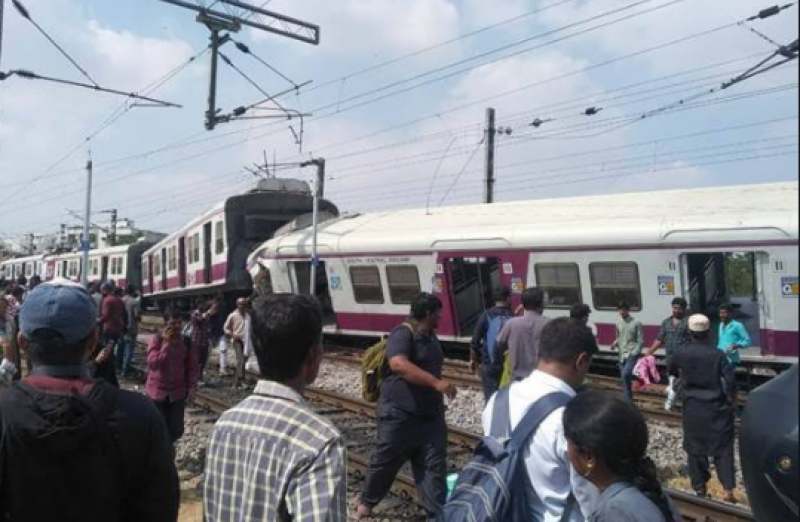 At least 15 dead as trains collide in Bangladesh