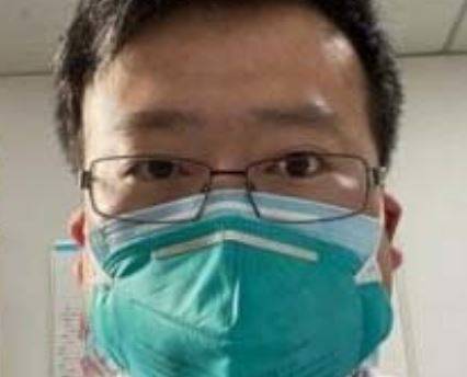 Chinese doctor who was punished for early coronavirus warning dies of disease