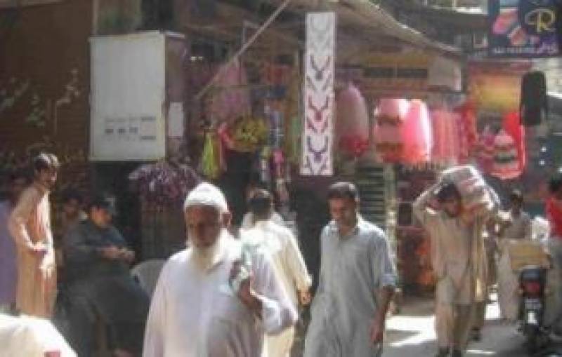 Punjab, Sindh threaten to reimpose lockdown as national tally crosses 35,000