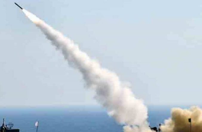 Pakistan Navy conducts successful surface-to-air missiles test