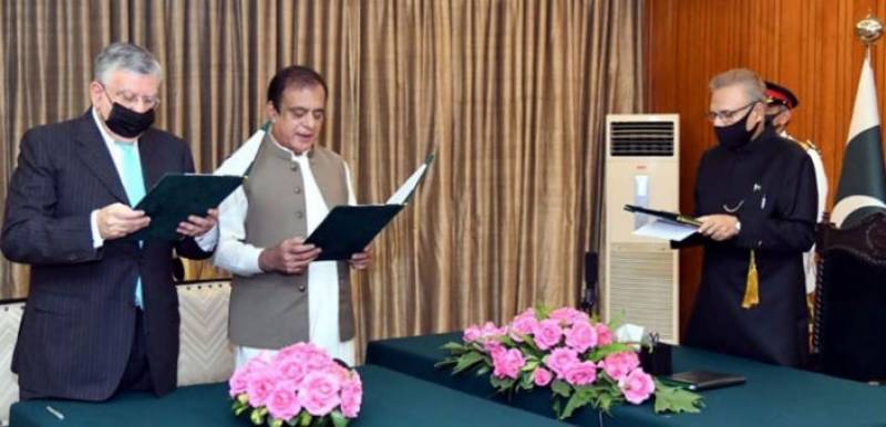 Shibli Faraz, Shaukat Tareen sworn in as federal ministers