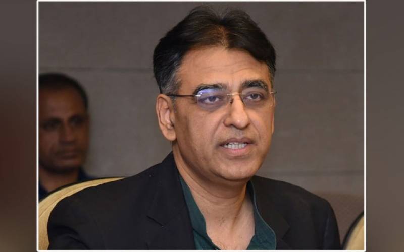 Over 164,000 people vaccinated against COVID-19 in single day, says Asad Umar