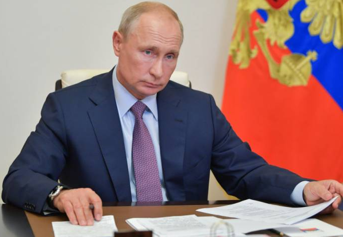 Putin says Russia and US must find ways to improve ties