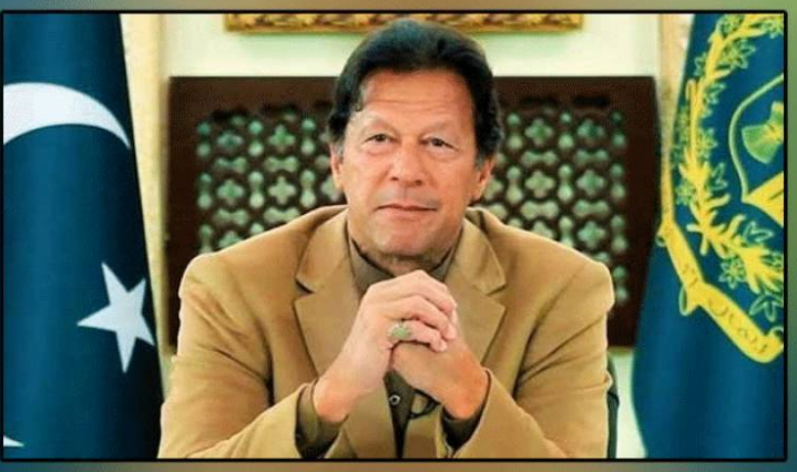 PM Imran lauds FBR for achieving 'record' revenue collection in July