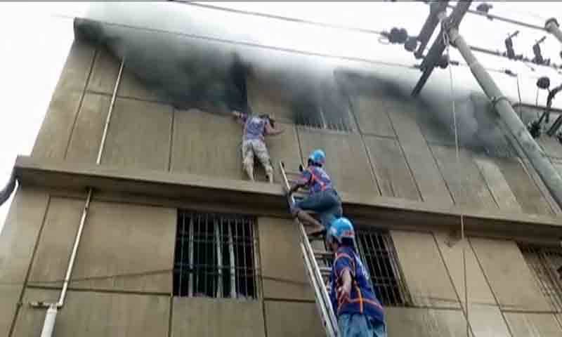 At least 17 workers killed in Karachi chemical factory fire