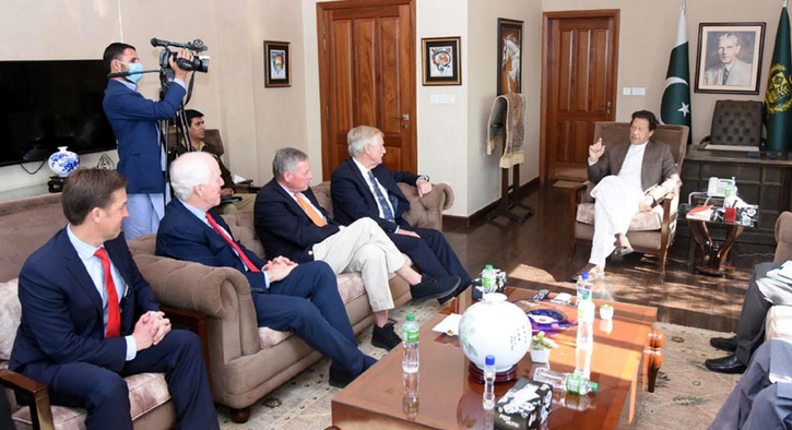 PM Imran stresses deeper Pak-US engagement for regional peace, stability