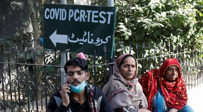 COVID-19: Pakistan reports 322 new cases, 4 deaths in last 24 hours 