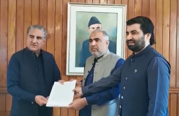 FM Qureshi presents South Punjab Province Bill to Speaker NA