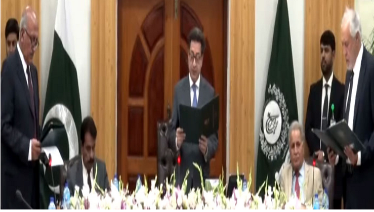 Babar Hassan Bharwana, Ikramullah Khan sworn in as members of ECP 