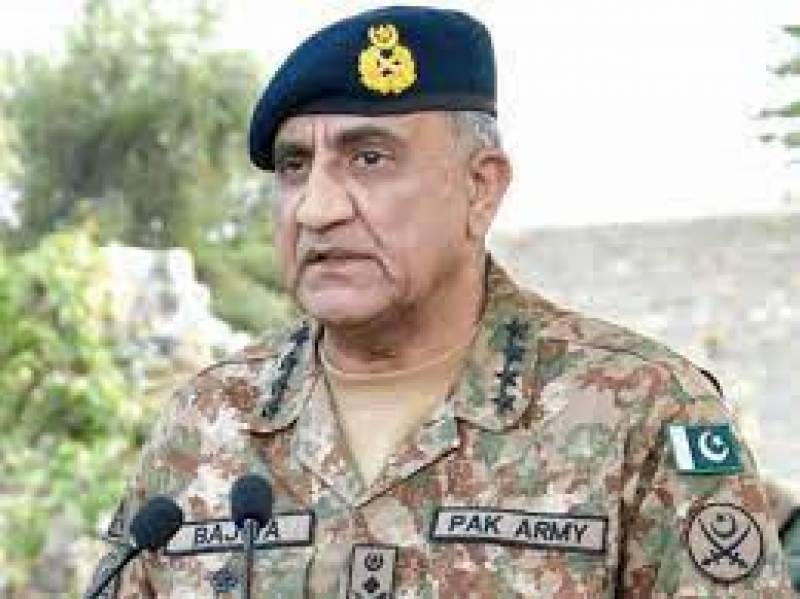 COAS Bajwa pays farewell visits to Sialkot, Mangla garrisons