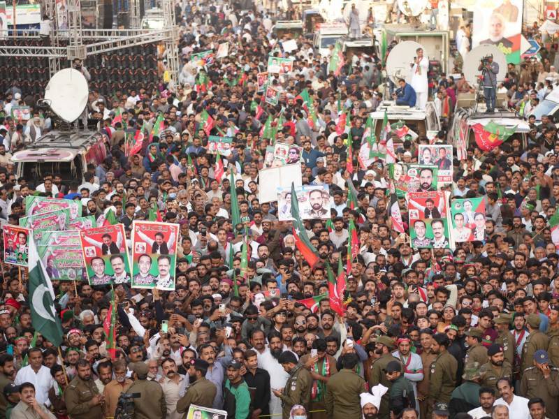 PTI resumes long march from Wazirabad 