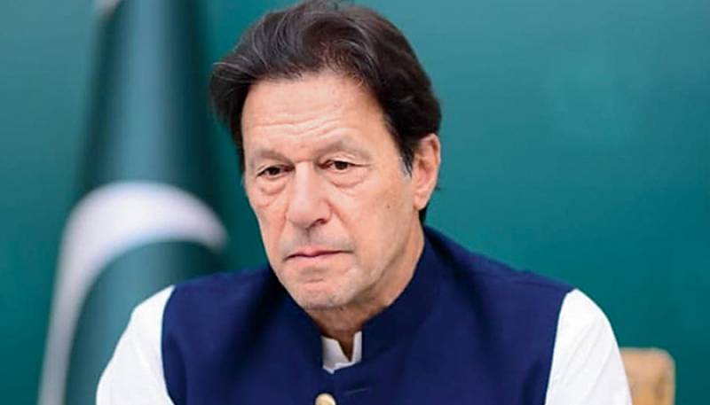 Imran accuses govt of planning to amend army act for its 'personal benefits'
