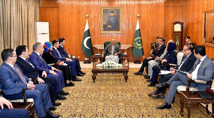Pakistan, Kazakhstan to further improve economic relations: President Alvi
