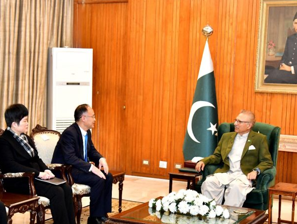 President Alvi for realizing full potential of Sino-Pak bilateral trade