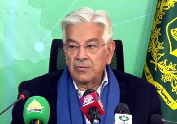 Imran heading towards complete political failure, says Khawaja Asif