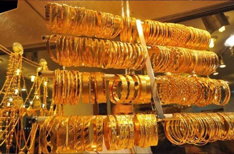 Gold price decreases by Rs1,400 per tola in Pakistan