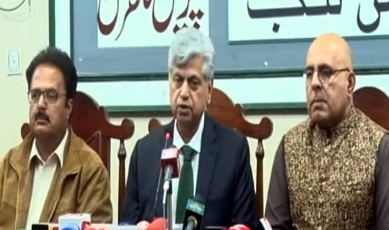 Country heading towards economic stability: Murtaza Solangi