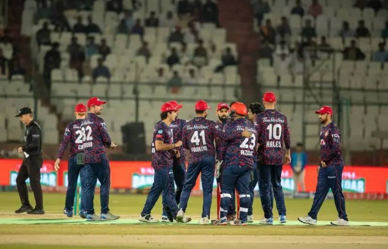 PSL 9: Islamabad United beat Karachi Kings by 7 wickets