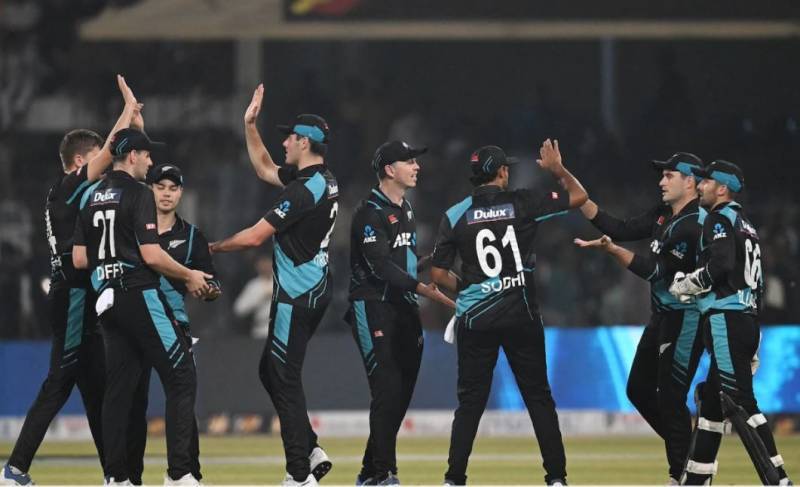 4th T20I: New Zealand beat Pakistan by 4 runs
