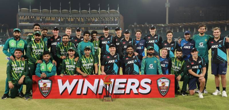 Pakistan beat New Zealand by 9 runs, level T20I series 2-2