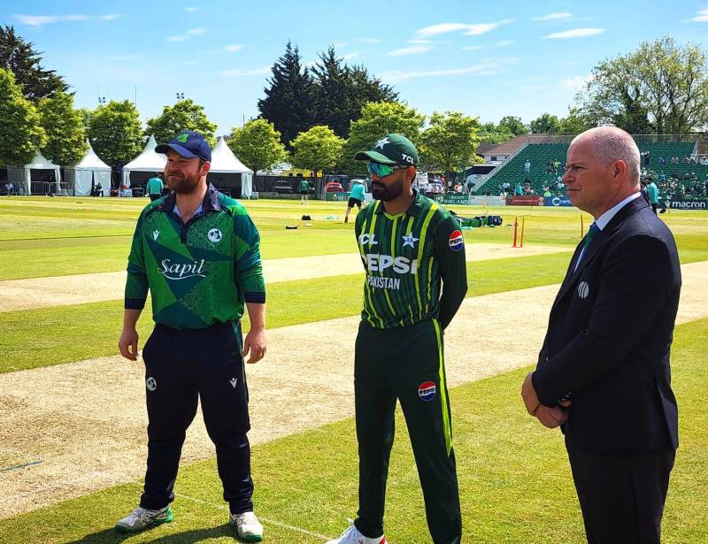 1st T20I: Ireland bowl first against Pakistan