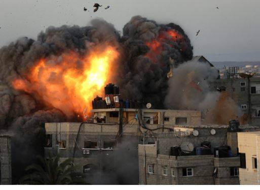 Israeli airstrikes kill more than 75 in Rafah