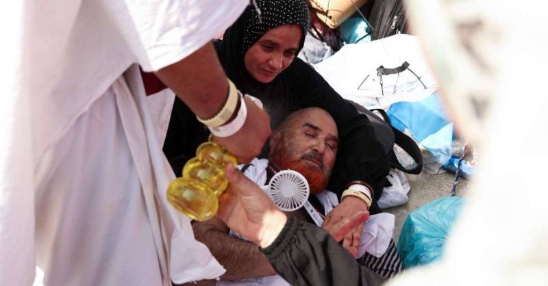 Death toll over 1,000 after Hajj marked by extreme heat