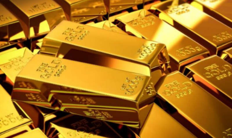 Gold price decreases by Rs900 per tola in Pakistan