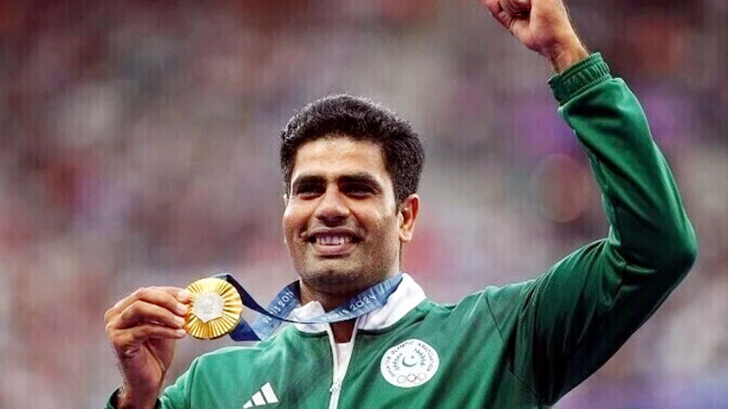 Arshad Nadeem receives gold medal at Paris Olympics ceremony