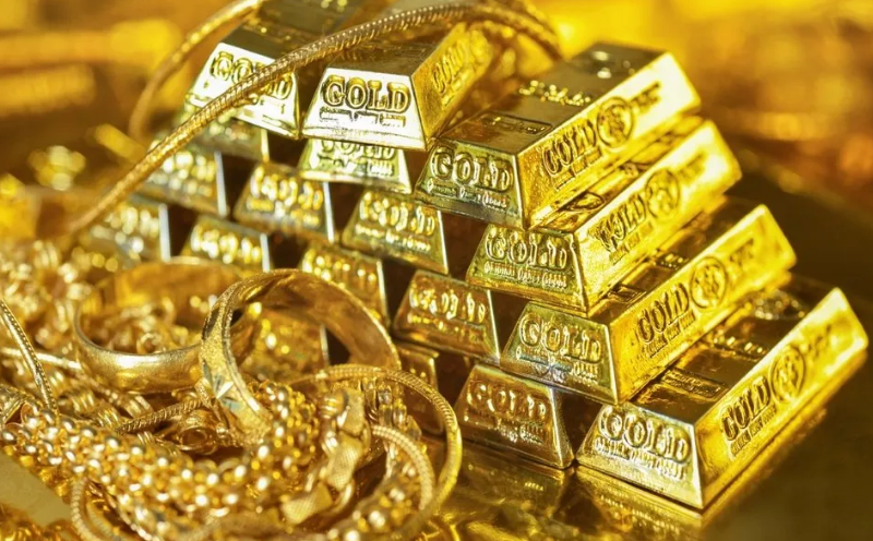 Gold price increases by Rs800 per tola in Pakistan