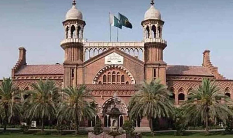 LHC issues notice to govt on plea against decision of utility stores' closure 