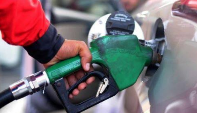 Govt reduces petrol price by Rs1.86 per litre