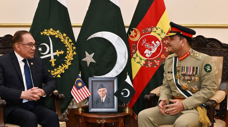 Malaysian PM, COAS Asim Munir discuss regional security, defence cooperation