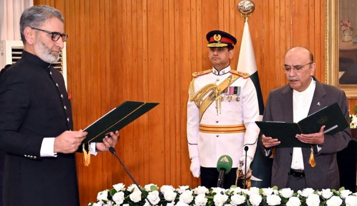 Lt General (retd) Akhtar Nawaz Satti sworn in as FPSC chairman