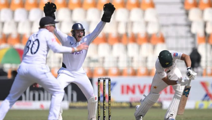 England beat Pakistan by an innings, 47 runs in first Test